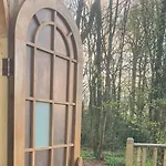 Sugi Wooden Pod