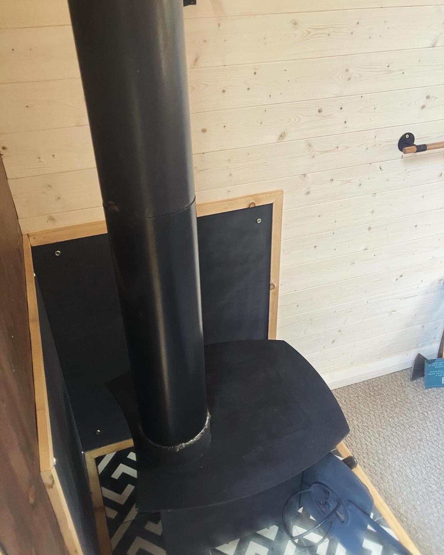 Chalet Sugi Wooden Pod