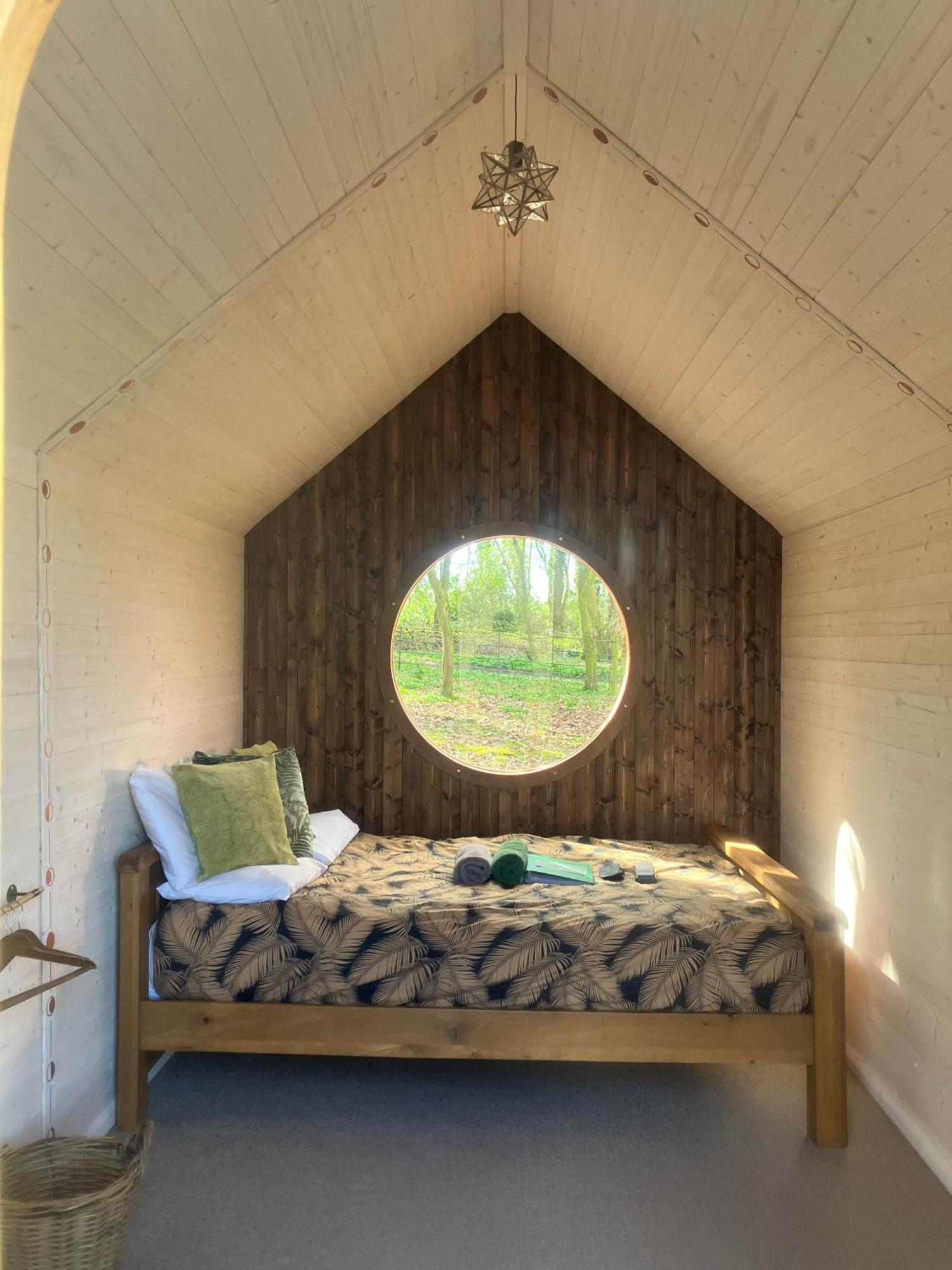 Sugi Wooden Pod Chalet York