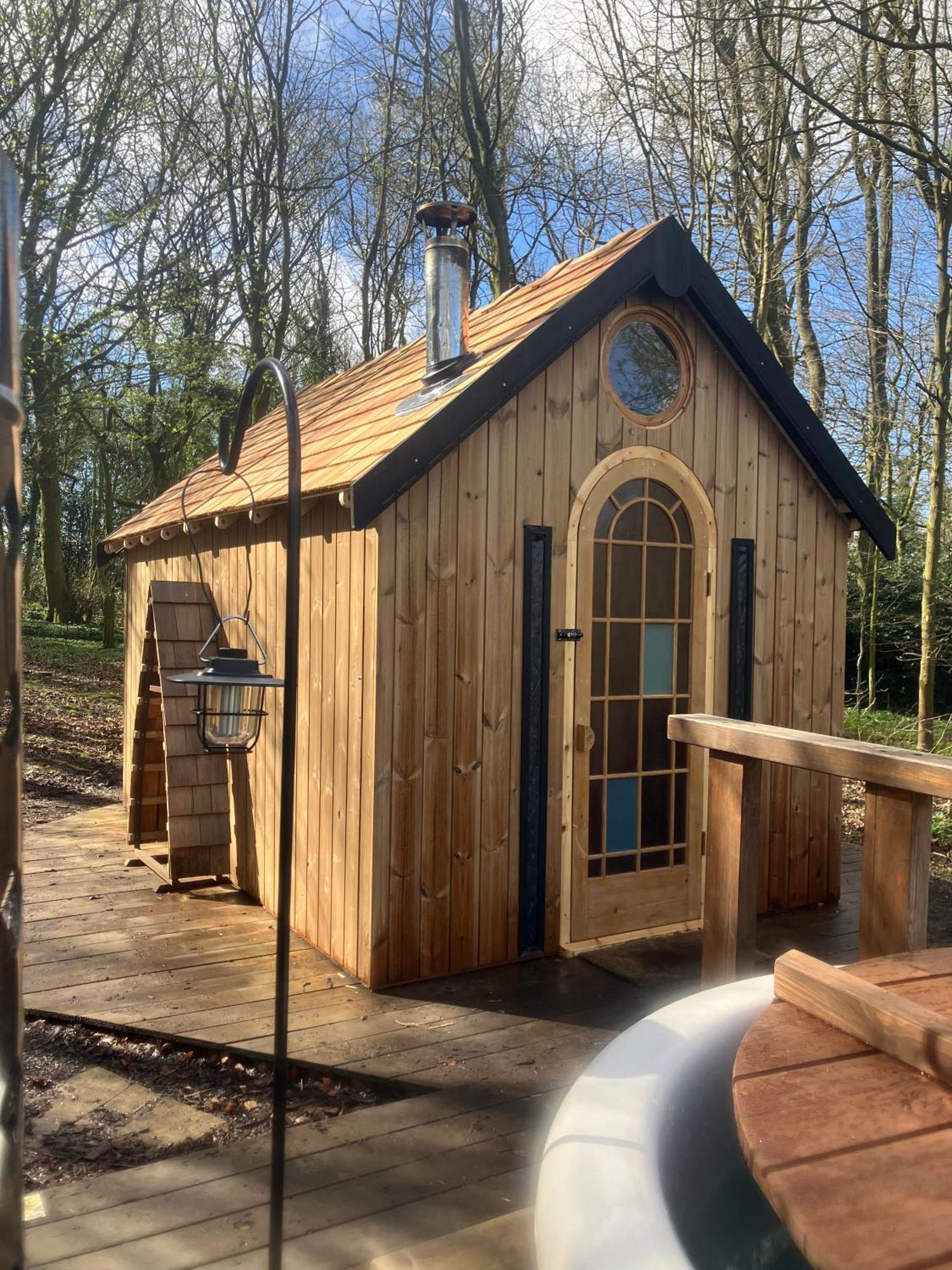 Sugi Wooden Pod Chalet *